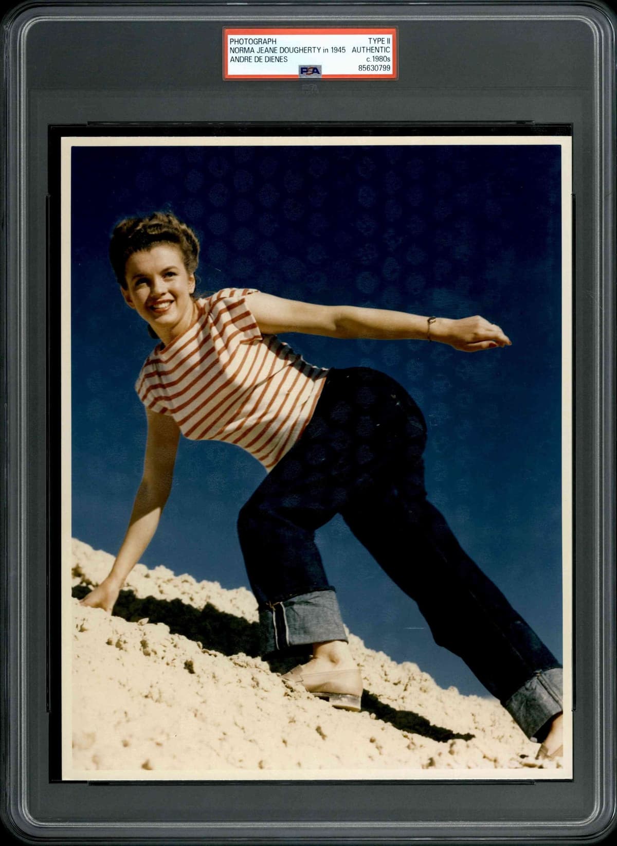 1980s Type 2 Photo Norma Jeane Dougherty in 1945 - PSA - Andre De Dienes 8"x10"